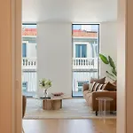 Flh Liberdade Balcony I شقة